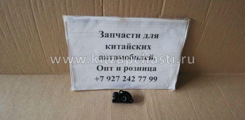 Датчик положения дроссельной заслонки Geely MK, MK Cross 1086001157